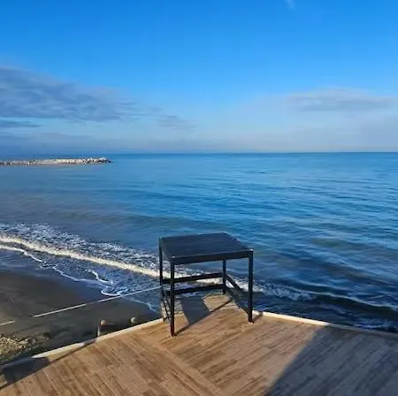 Lotus Seaview Qerret * غوليم